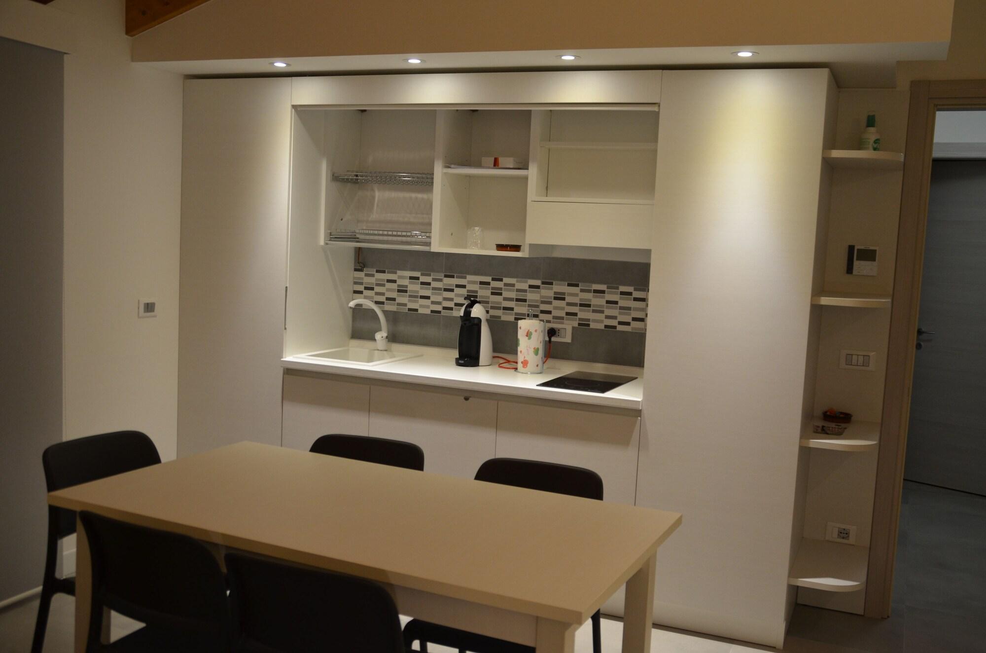 Hotel Ristorante Cigno - Camere And Aparthotel 拉提萨那 外观 照片