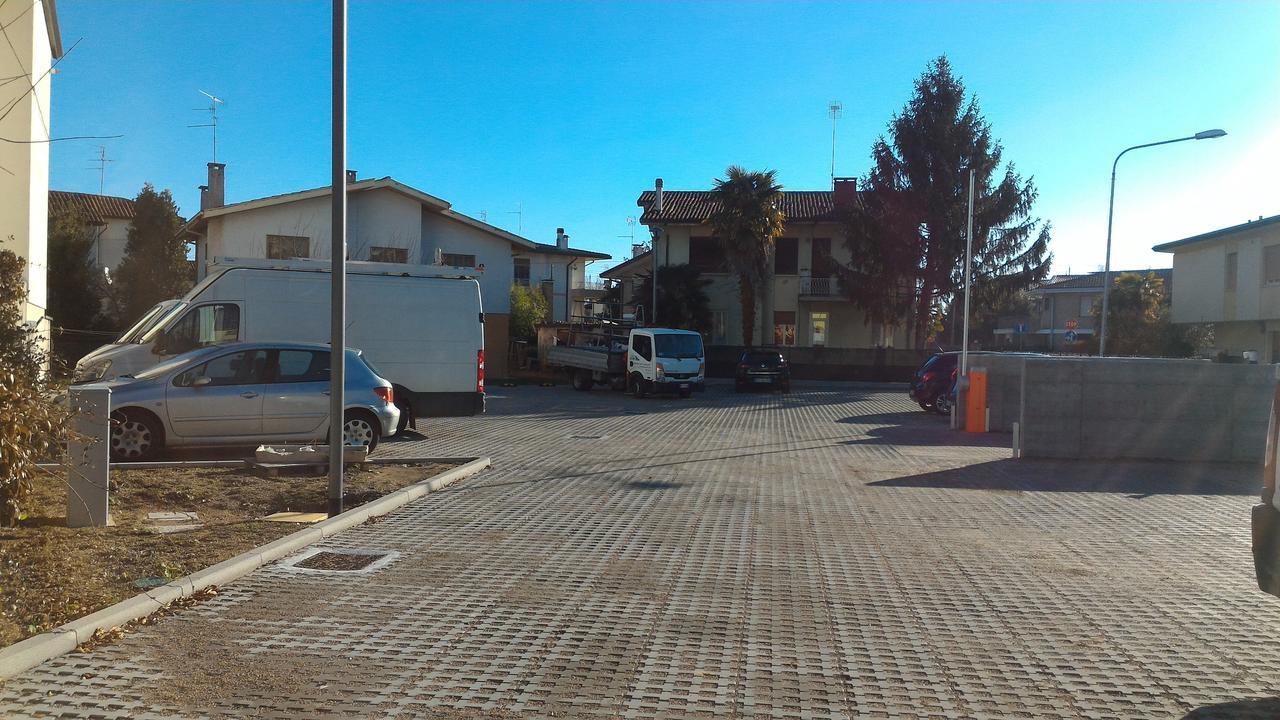 Hotel Ristorante Cigno - Camere And Aparthotel 拉提萨那 外观 照片