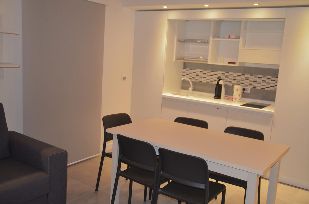 Hotel Ristorante Cigno - Camere And Aparthotel 拉提萨那 外观 照片